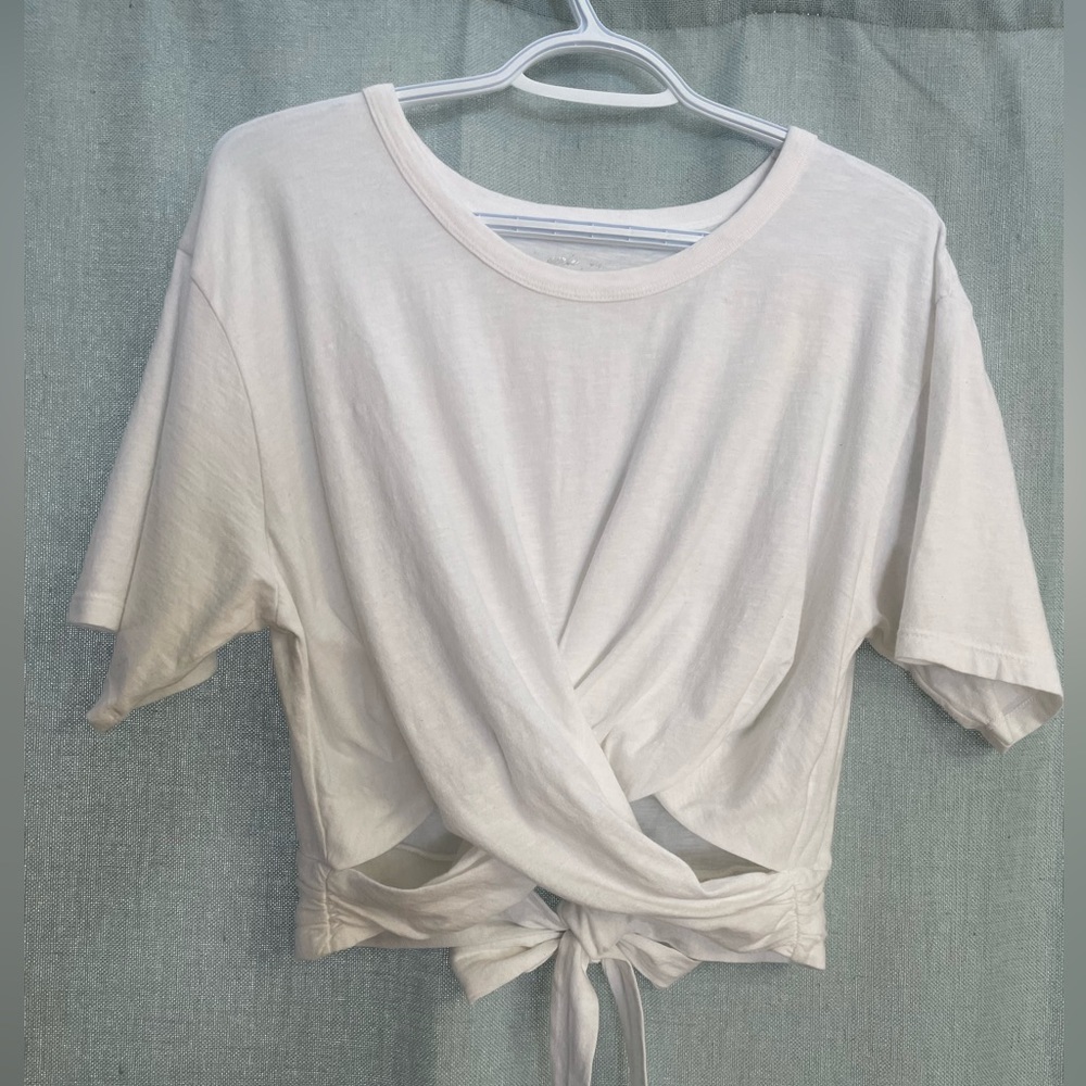 aerie White Cropped Tshirt
